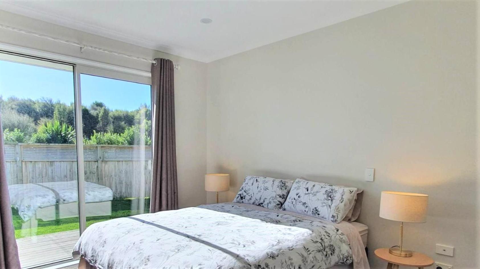 Cambridge Modern 4 Bedrooms House Exterior photo